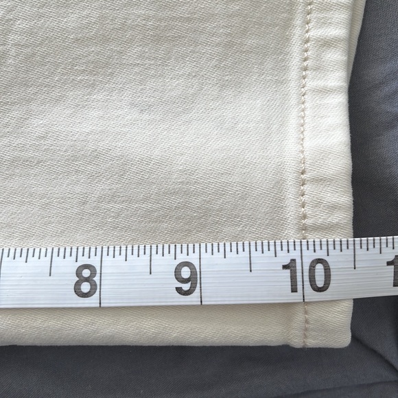 Isabel Maternity Midi Shorts - Picture 13 of 13